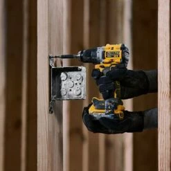 DeWalt Power Tools DeWalt 20V MAX XR Brushless Cordless 1/2" Drill/Driver Powerstack & 2Ah 2-Battery Kit DCD800D1E1 6 DeWalt Power Tools DeWalt 20V MAX XR Brushless Cordless 1/2" Drill/Driver Powerstack & 2Ah 2-Battery Kit DCD800D1E1 -Electrical Tools Store dcd800d1e1 3