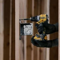 DeWalt Power Tools DeWalt 20V MAX XR Brushless Cordless 1/2 In. Drill/Driver 2-Battery (2Ah) Kit DCD800D2 6 DeWalt Power Tools DeWalt 20V MAX XR Brushless Cordless 1/2 In. Drill/Driver 2-Battery (2Ah) Kit DCD800D2 -Electrical Tools Store dcd800d2 3