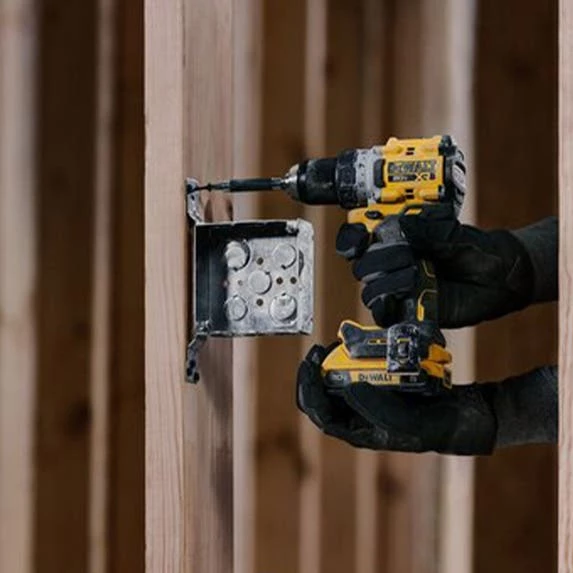 DeWalt Power Tools DeWalt 20V MAX XR Brushless Cordless 1/2 In. Drill/Driver 2-Battery (2Ah) Kit DCD800D2 3 DeWalt Power Tools DeWalt 20V MAX XR Brushless Cordless 1/2 In. Drill/Driver 2-Battery (2Ah) Kit DCD800D2 - Image 3