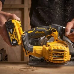DeWalt Power Tools DeWalt 20V Max 6-1/2" Brushless Cordless Circular Saw (Tool Only) DCS565B 8 DeWalt Power Tools DeWalt 20V Max 6-1/2" Brushless Cordless Circular Saw (Tool Only) DCS565B -Electrical Tools Store dcs565b 4